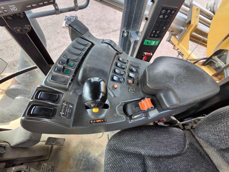 terra-gator-8400-applicator-image-22