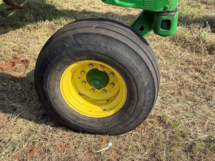 2013-john-deere-2210-image-6