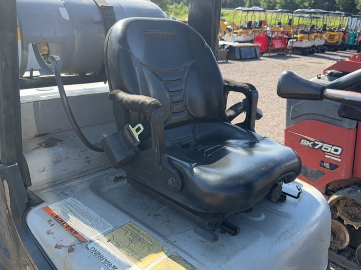 #2090-•-nissan-50-lp-forklift-image-7