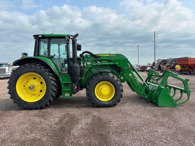 2023-john-deere-6155m-image-7