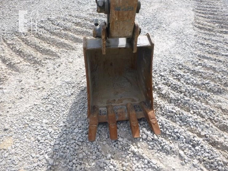 2022-deere-26g-image-14