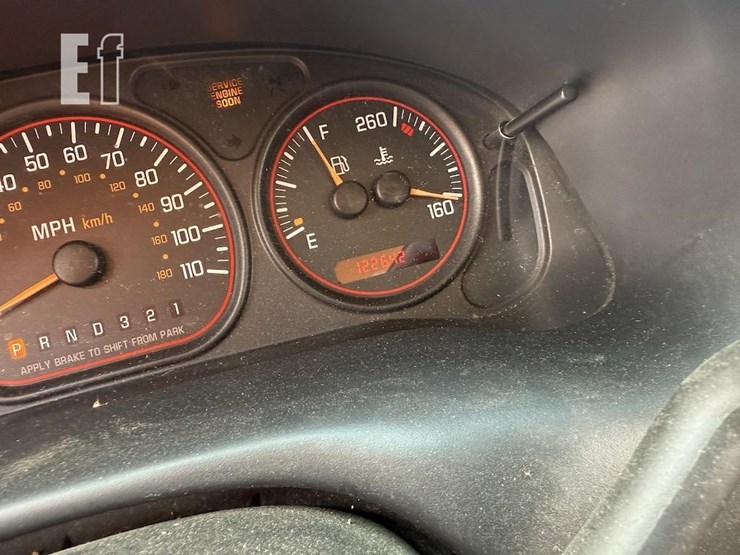 2001-pontiac-montana-image-11
