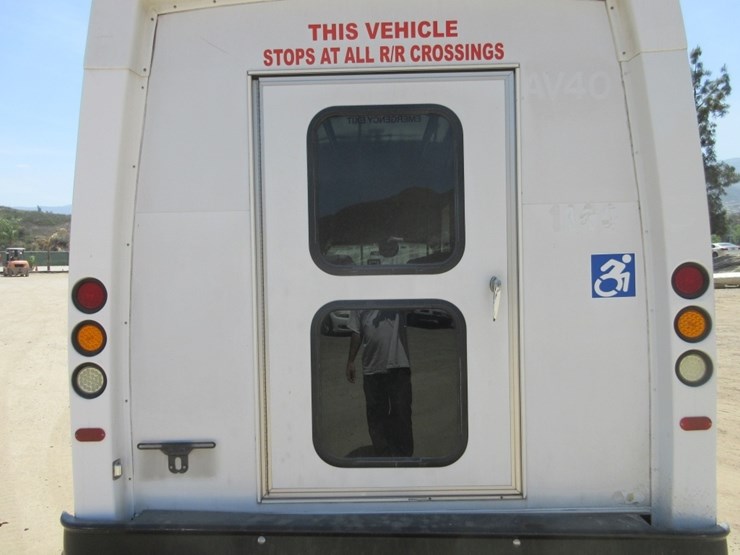 2011-ford-e450-sd-image-19