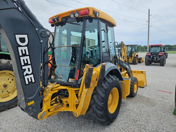 2018-deere-310l-image-7