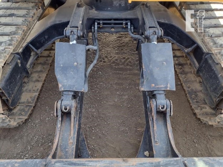 2023-caterpillar-310-image-21