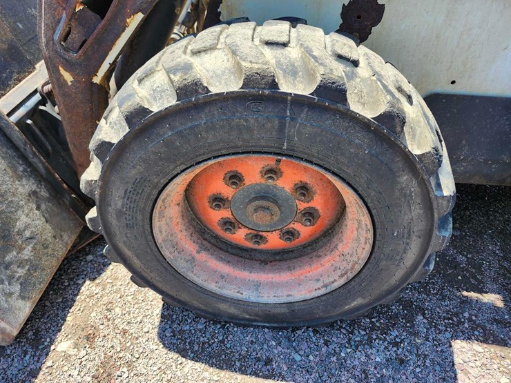 2005-bobcat-s185-skid-loader-image-11
