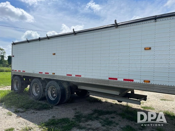 2012-timpte-grain-trailer-image-12