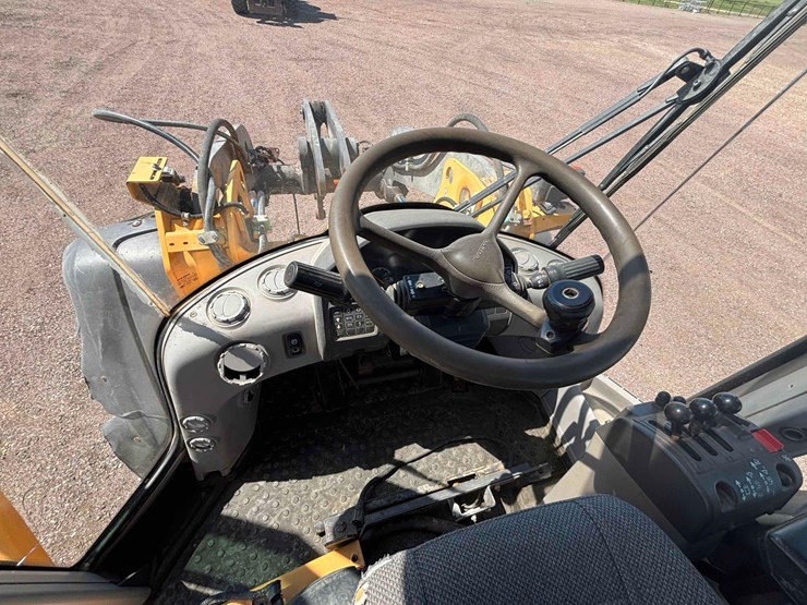 volvo-l60f-image-16