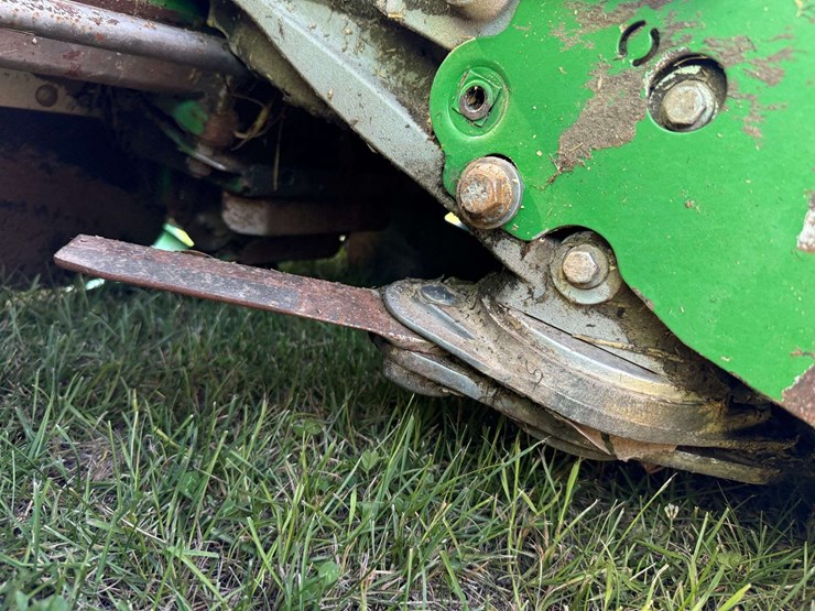 2021-john-deere-c12r-image-30