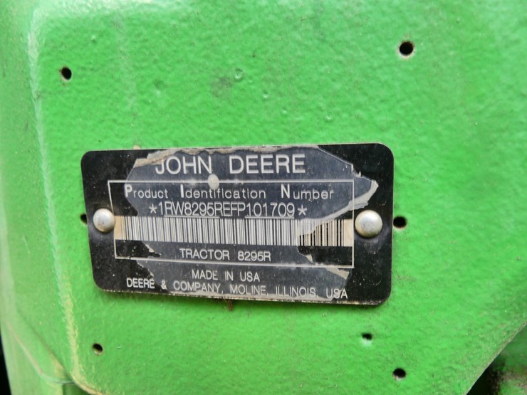 2015-john-deere-8295r-image-16