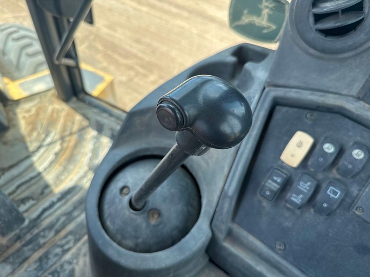 deere-310sj-image-27