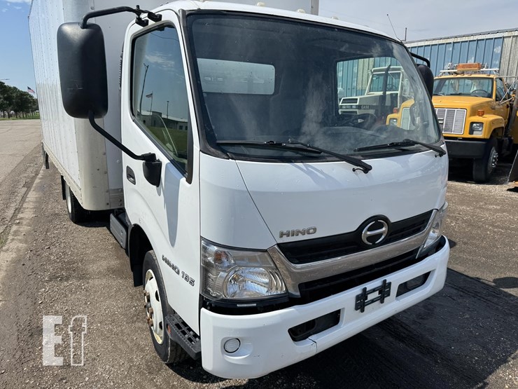 2018-hino-195-image-12
