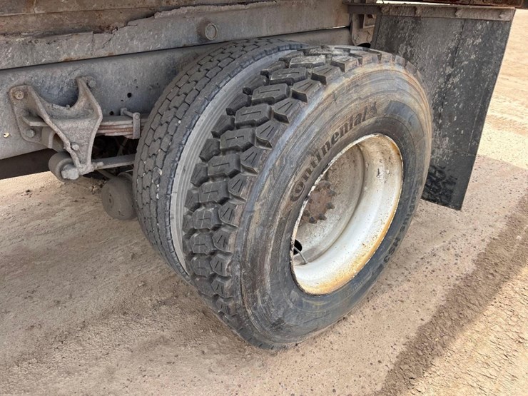 2007-international-durastar-4200-image-10