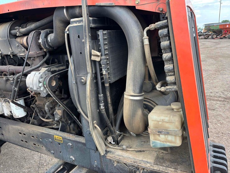 1982-allis-chalmers-8030-tractor-image-10
