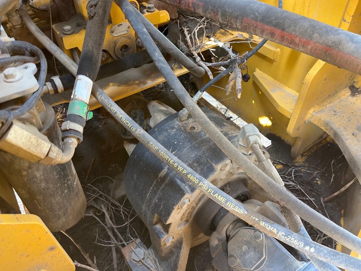john-deere-644-image-37