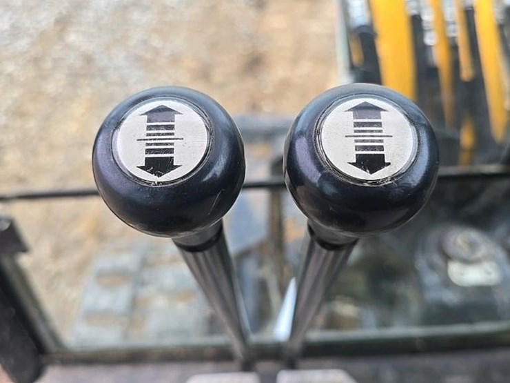 jcb-67c-1-image-65