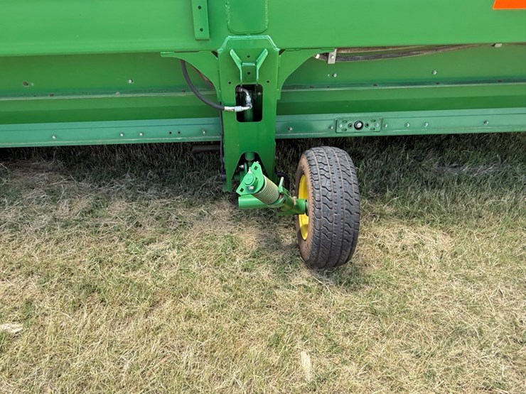 2010-john-deere-635d-image-10