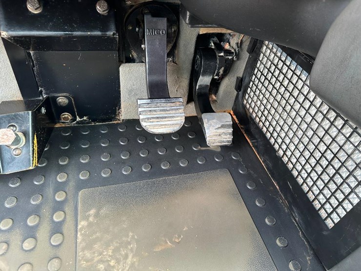 2007-caterpillar-c11-image-61