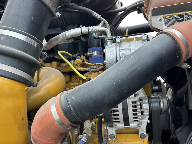 2014-kenworth-t600-image-30