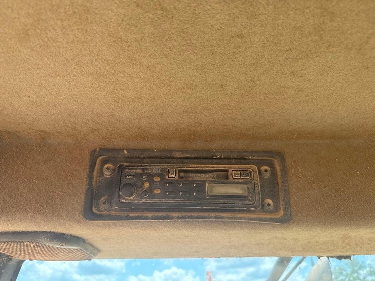 2003-caterpillar-420d-image-33