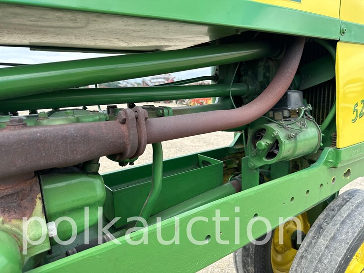 john-deere-520-image-13