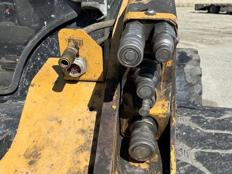 2015-caterpillar-272d-xhp-image-7