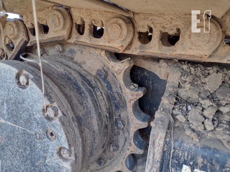 2019-deere-130g-image-23