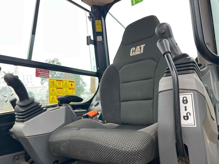 2022-caterpillar-305cr-image-32