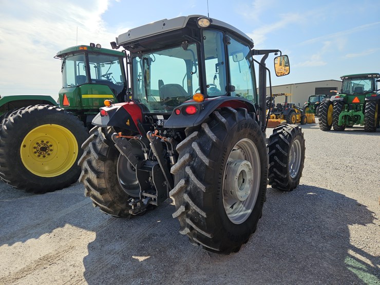 2020-massey-ferguson-6713-image-17