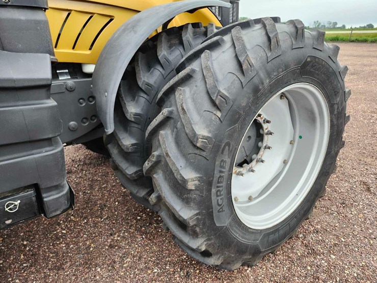 2012-challenger-mt645d-image-30