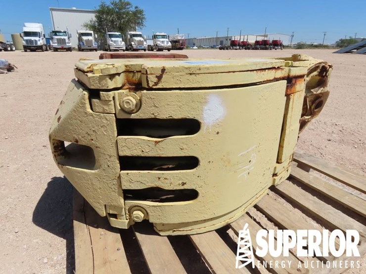 (5-178)-mckissick-100-ton-block-w/-24"-sheaves.-lo-image-2