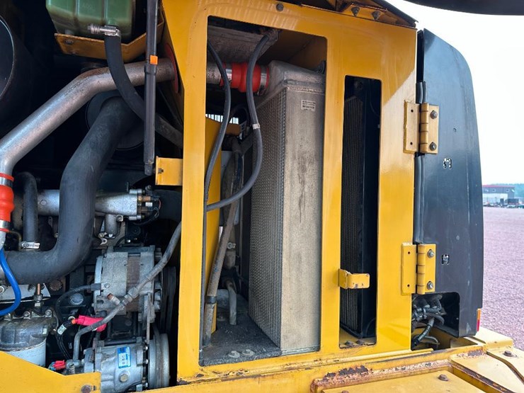 2006-caterpillar-924g-image-29