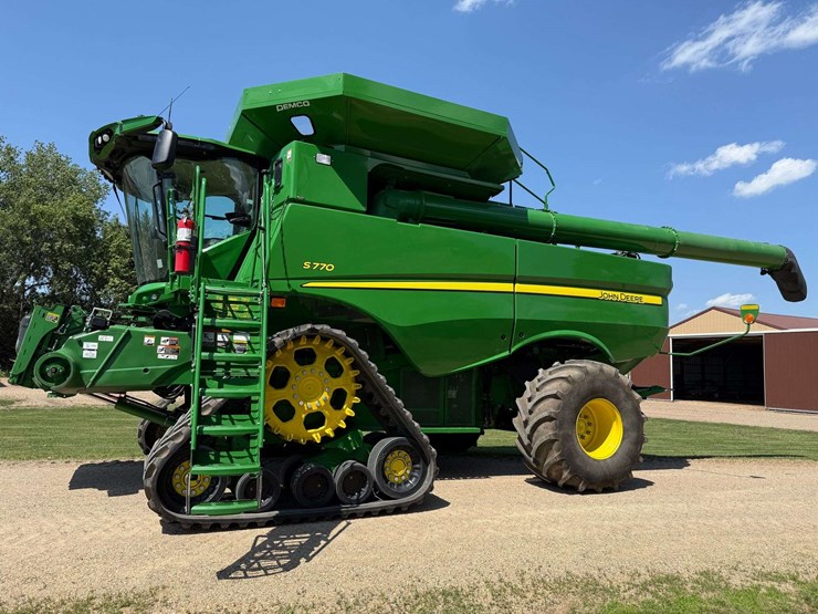 2021-john-deere-s770-image-2