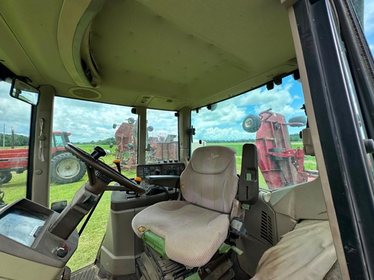 2004-john-deere-6220-image-24