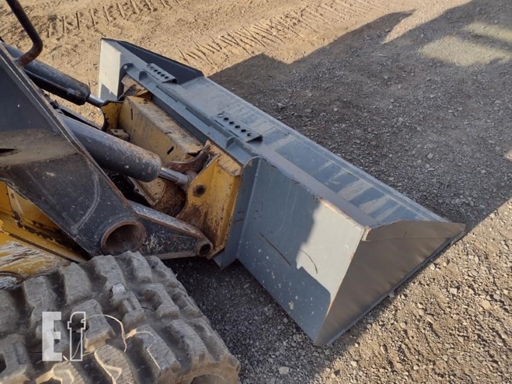 2022-deere-333g-image-17