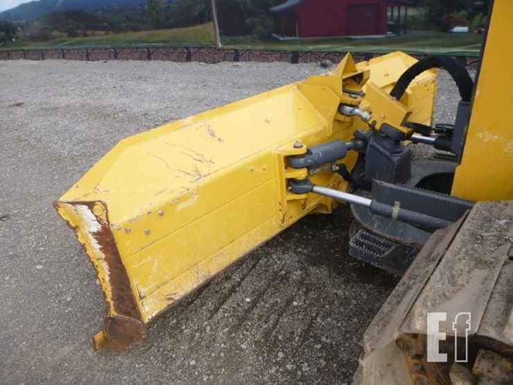 2021-deere-650k-lgp-image-22