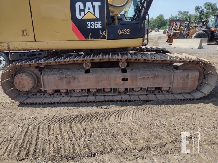 2011-caterpillar-336e-image-22