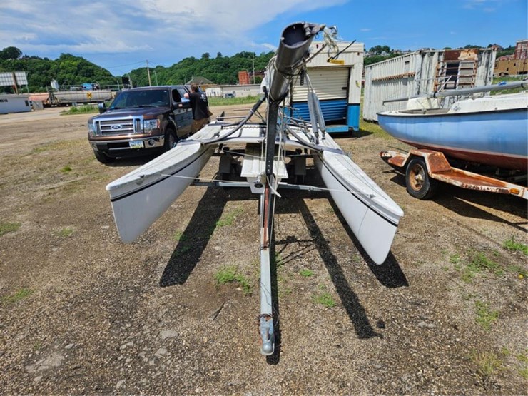 #2535-•-hobile-18'-catamaran-boat-&-trailer-image-6