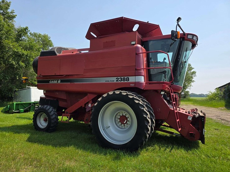 2002-case-ih-2388-image-9
