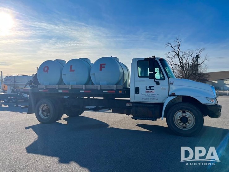 2007-international-durastar-4300-image-23