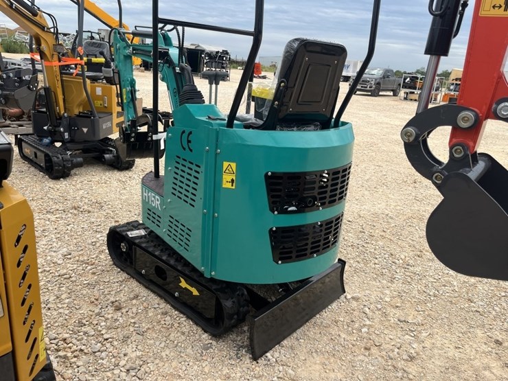 cfg-h15r-mini-excavator-image-4