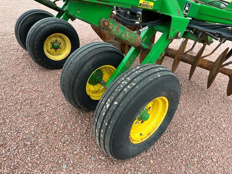 john-deere-630-image-9