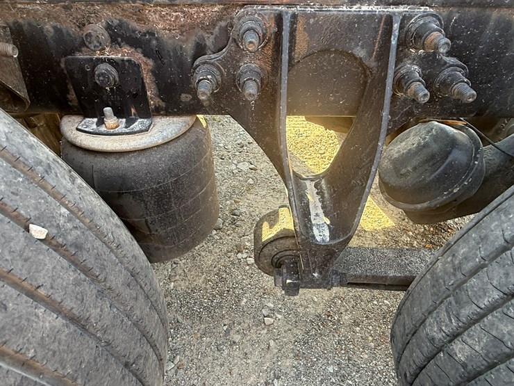 2010-international-prostar-image-14