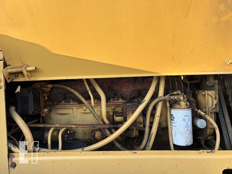 caterpillar-966-image-37