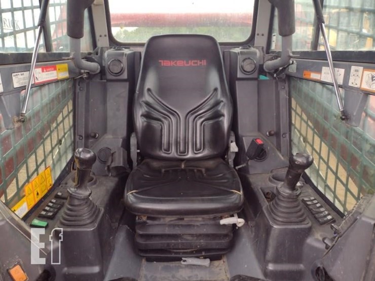 takeuchi-tl10v2-image-11