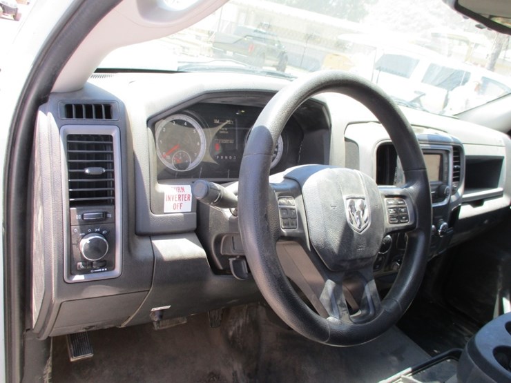 2015-dodge-ram-1500-image-11