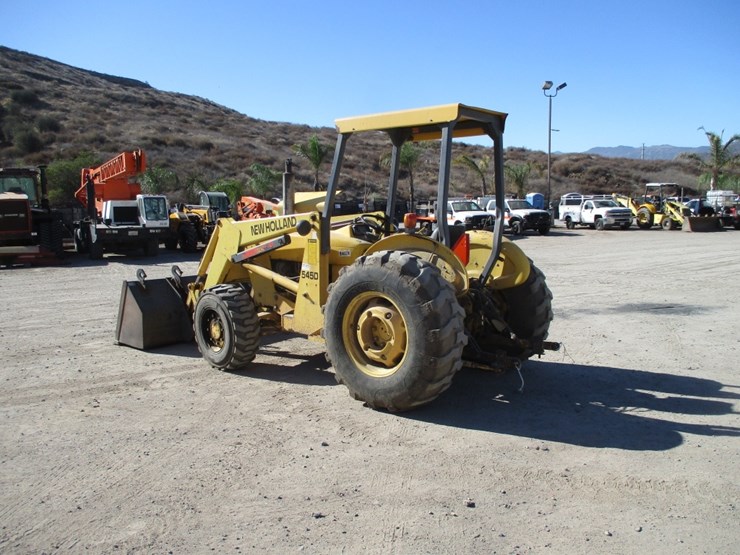 new-holland-545d-image-4