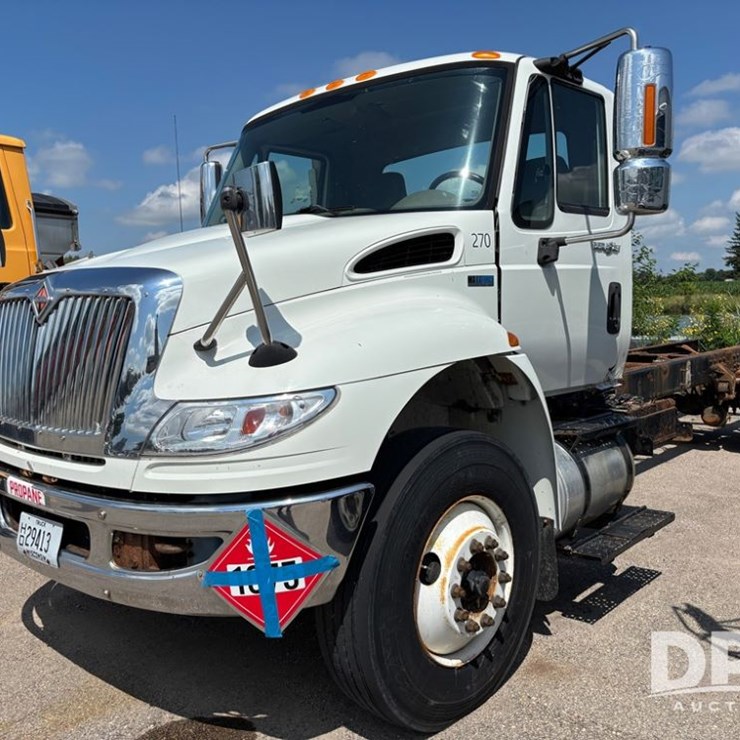 2012 INTERNATIONAL DURASTAR 4400