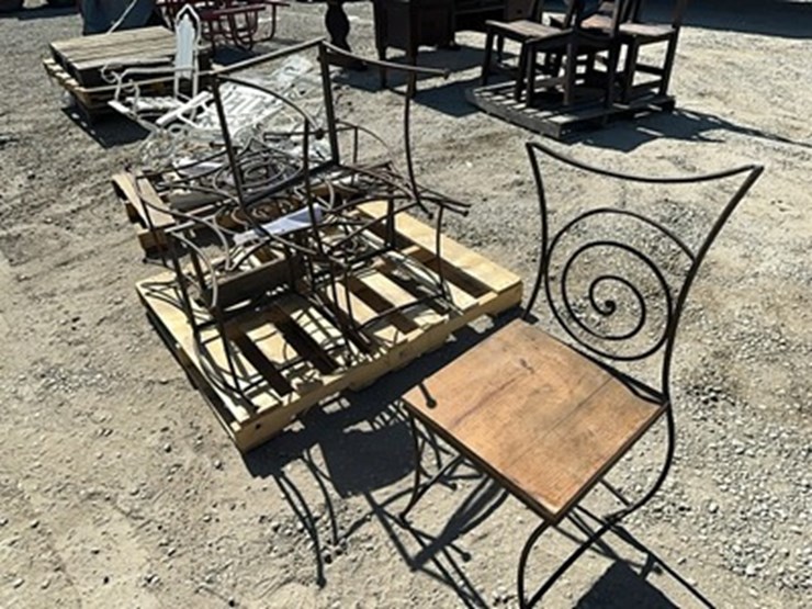 lot#-136-patio-chairs,-tables,shelves-image-1
