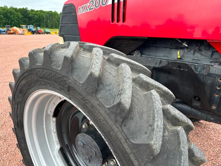 2000-case-ih-mx200-image-12